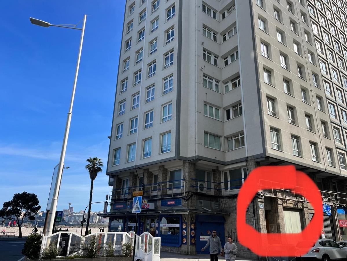 Primera Linea De Playa De Riazor 拉科鲁尼亚 外观 照片