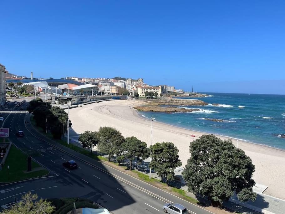 Primera Linea De Playa De Riazor 拉科鲁尼亚 外观 照片